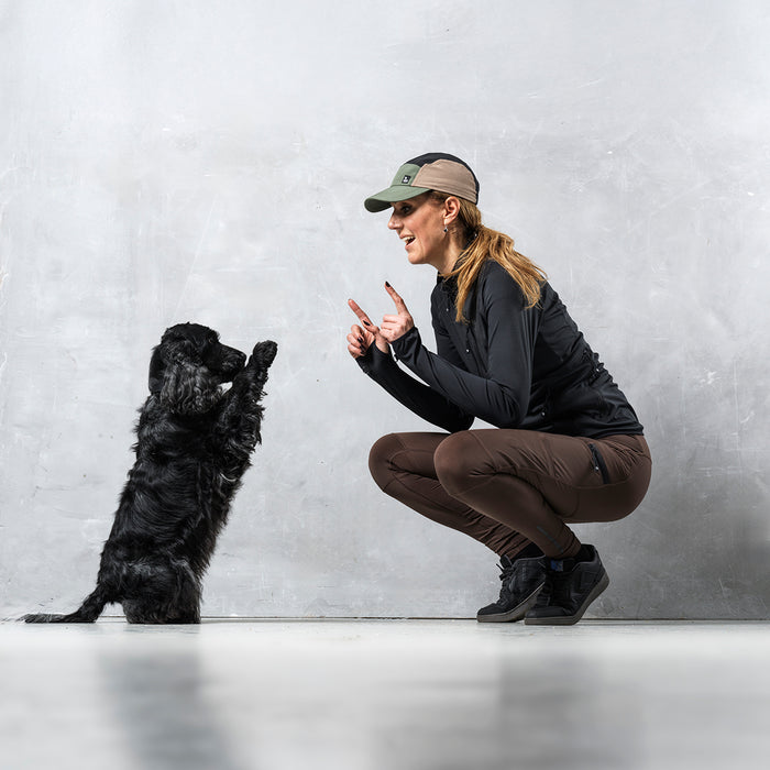 FeelFree Dog Walker Zip Jacket | Black | Musli