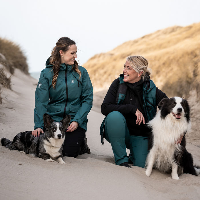 Dogwalker shell jacket | Forest Lake | Batman